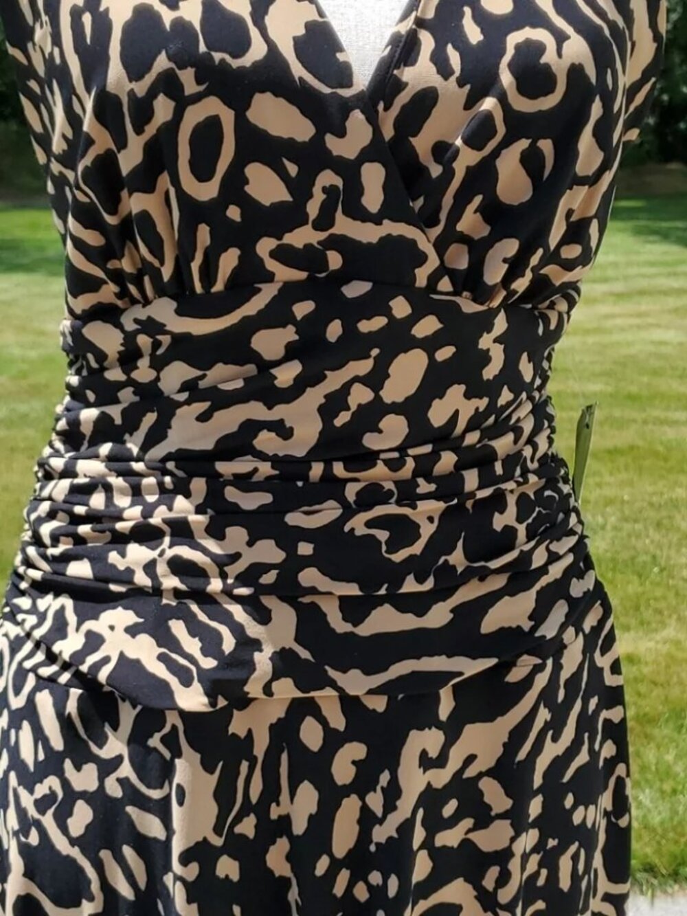 NWT Jones New York Animal Print Sleeveless Halter Dress | Jones V-Neck  Dress - Picture 4 of 11